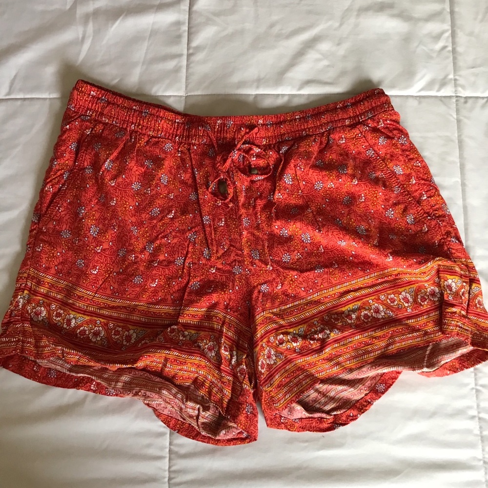 Loose stylish shorts
